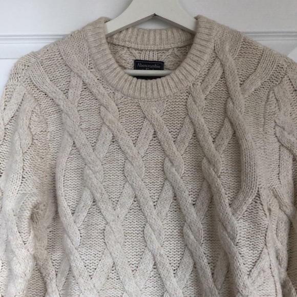 Abercrombie & Fitch sweater - Picture 4 of 4